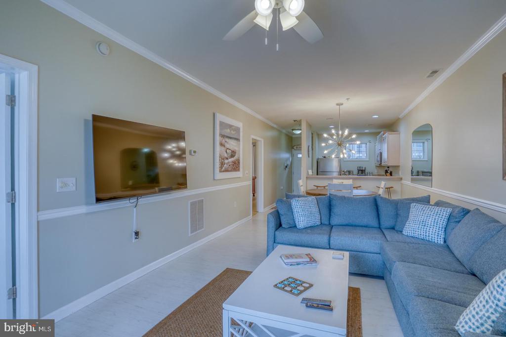 19999 SANDY BOTTOM CIRCLE 6103