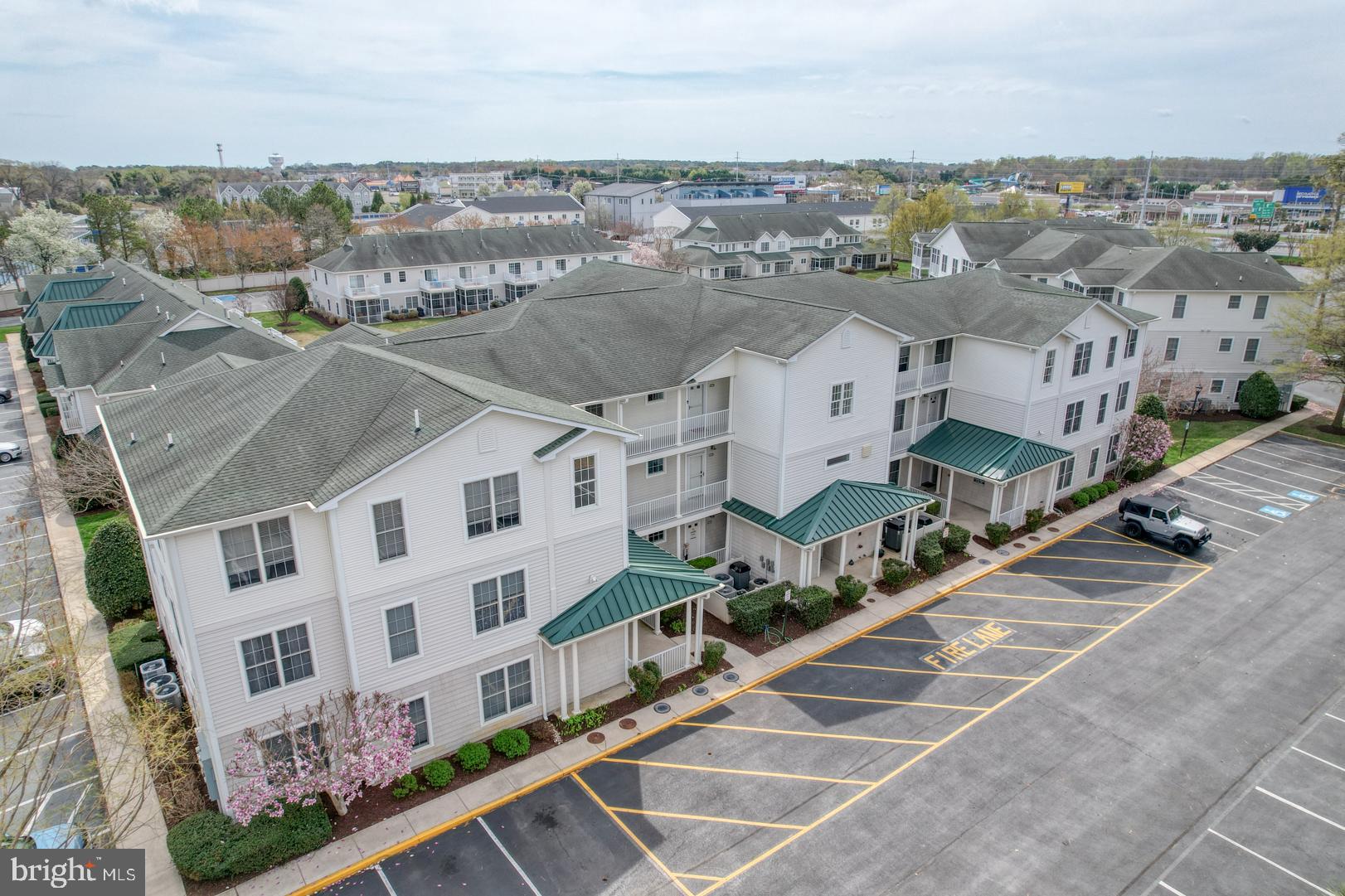 19999 SANDY BOTTOM CIRCLE 6103