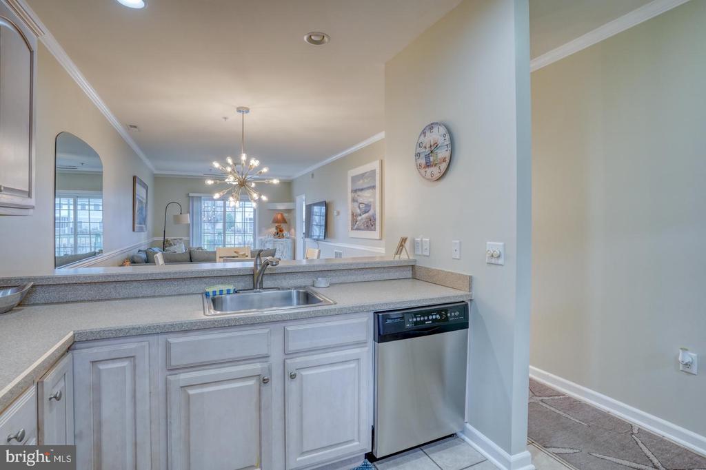 19999 SANDY BOTTOM CIRCLE 6103