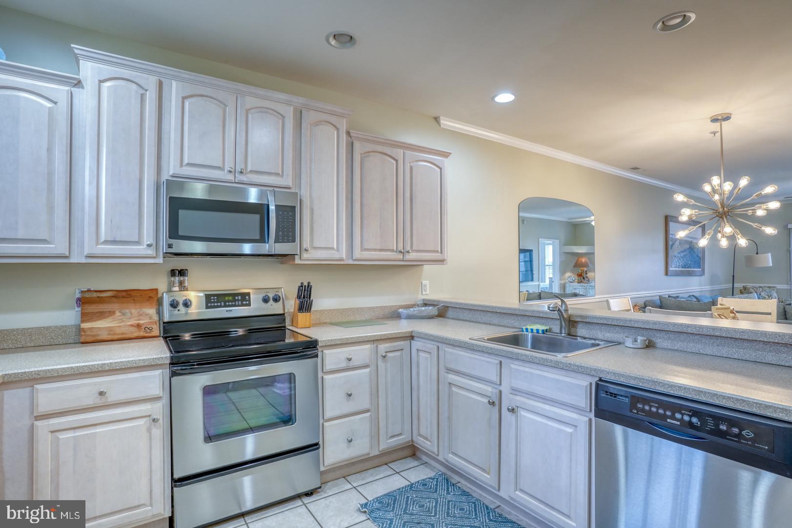 19999 SANDY BOTTOM CIRCLE 6103