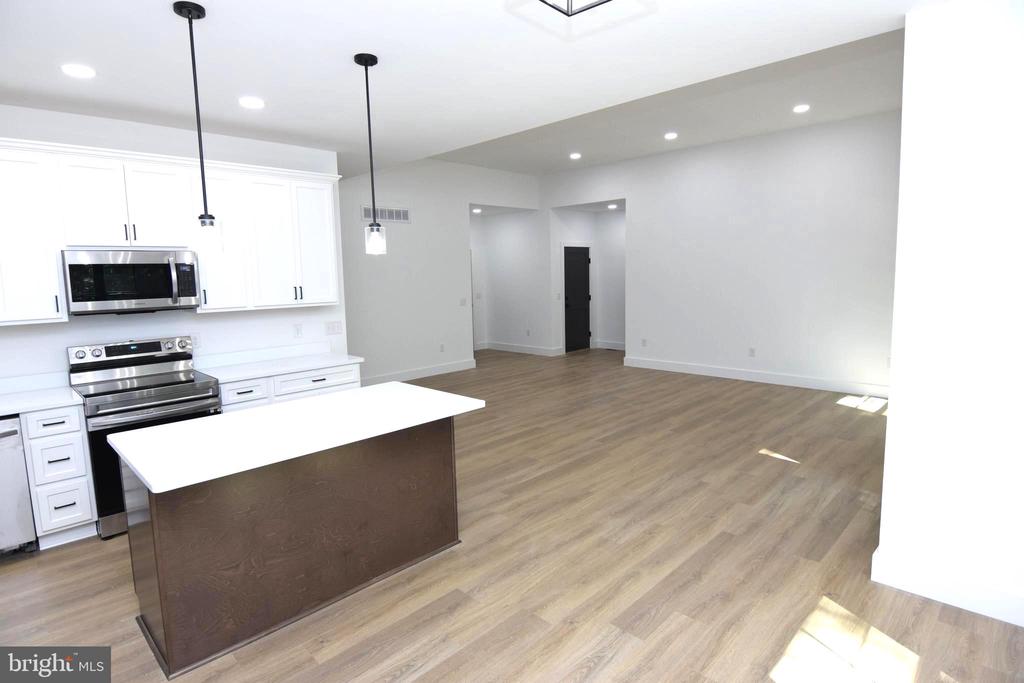 14064 Jana Circle East