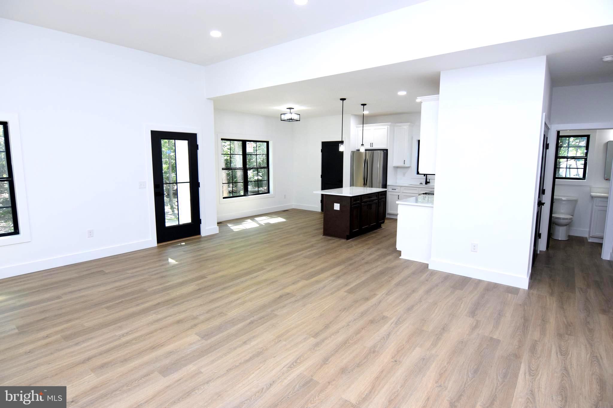 14064 Jana Circle East