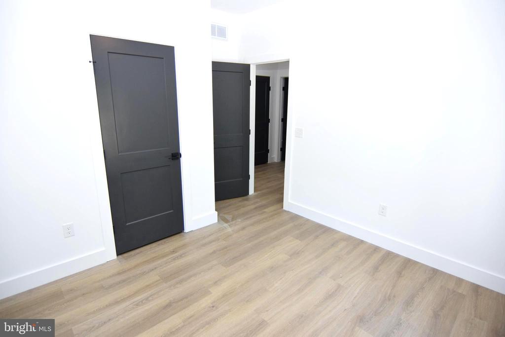 14064 Jana Circle East
