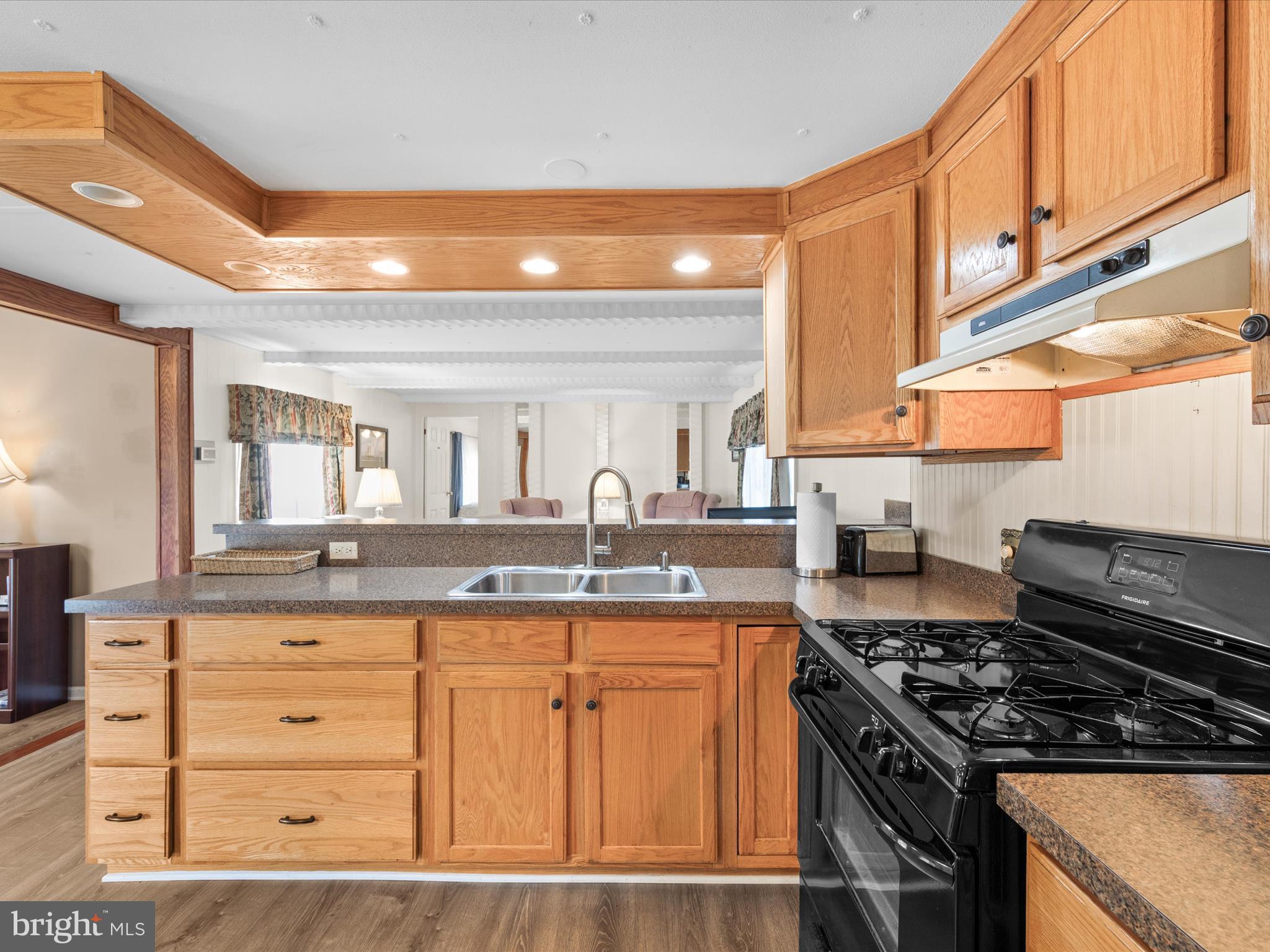 33442 BUTTERCUP STREET