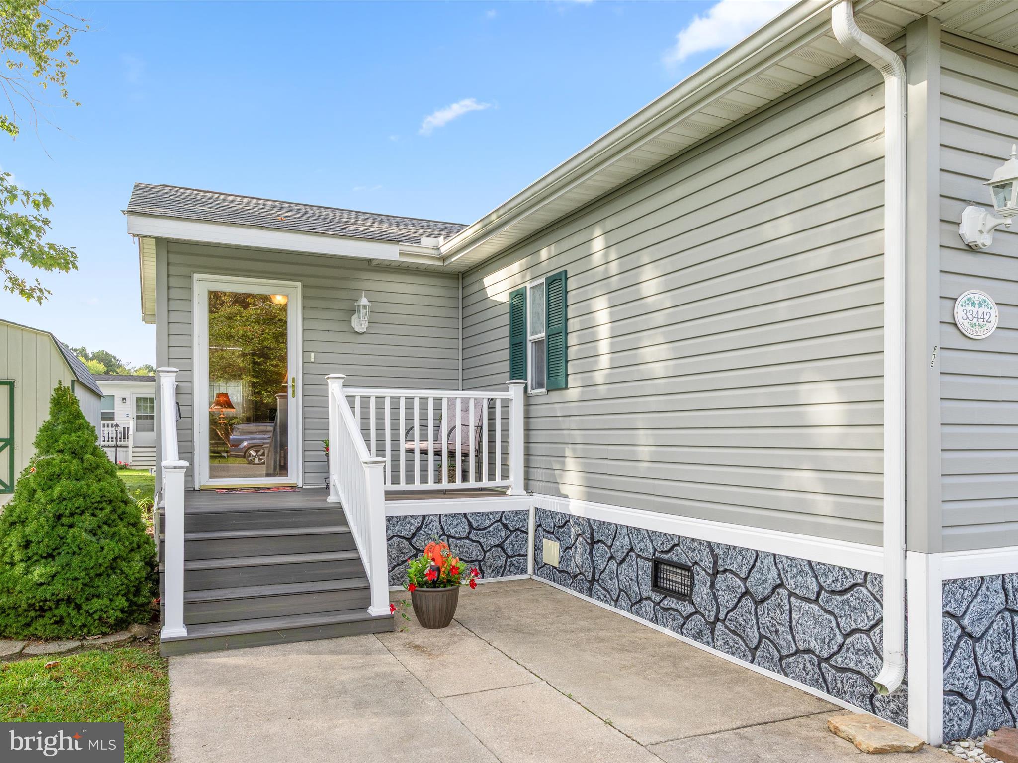 33442 BUTTERCUP STREET