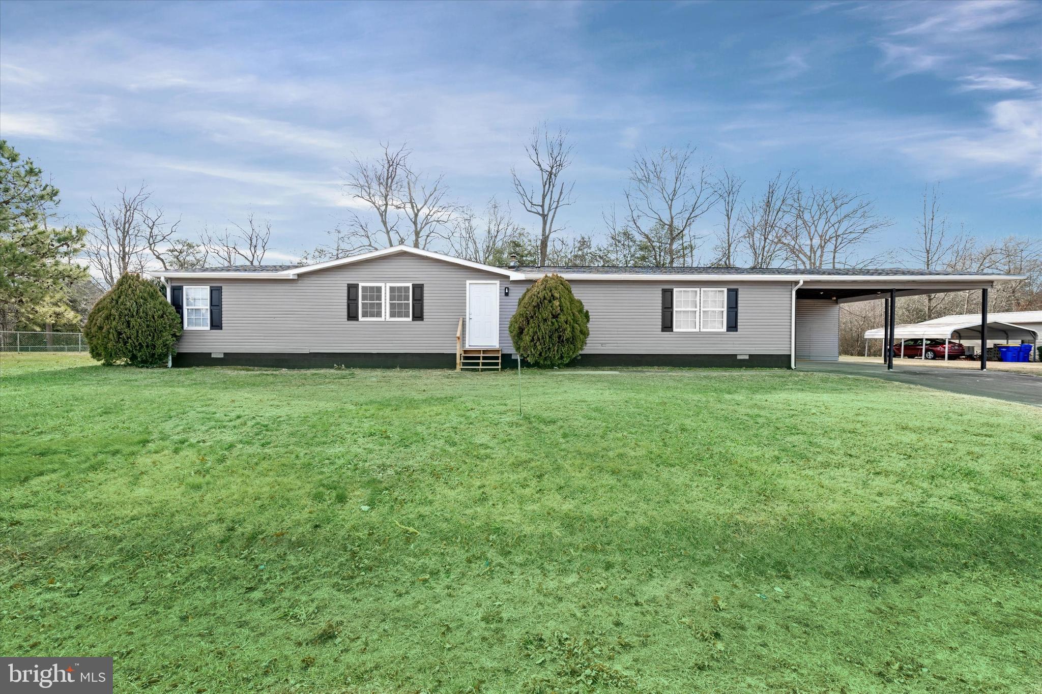 11585 GLEN CIRCLE