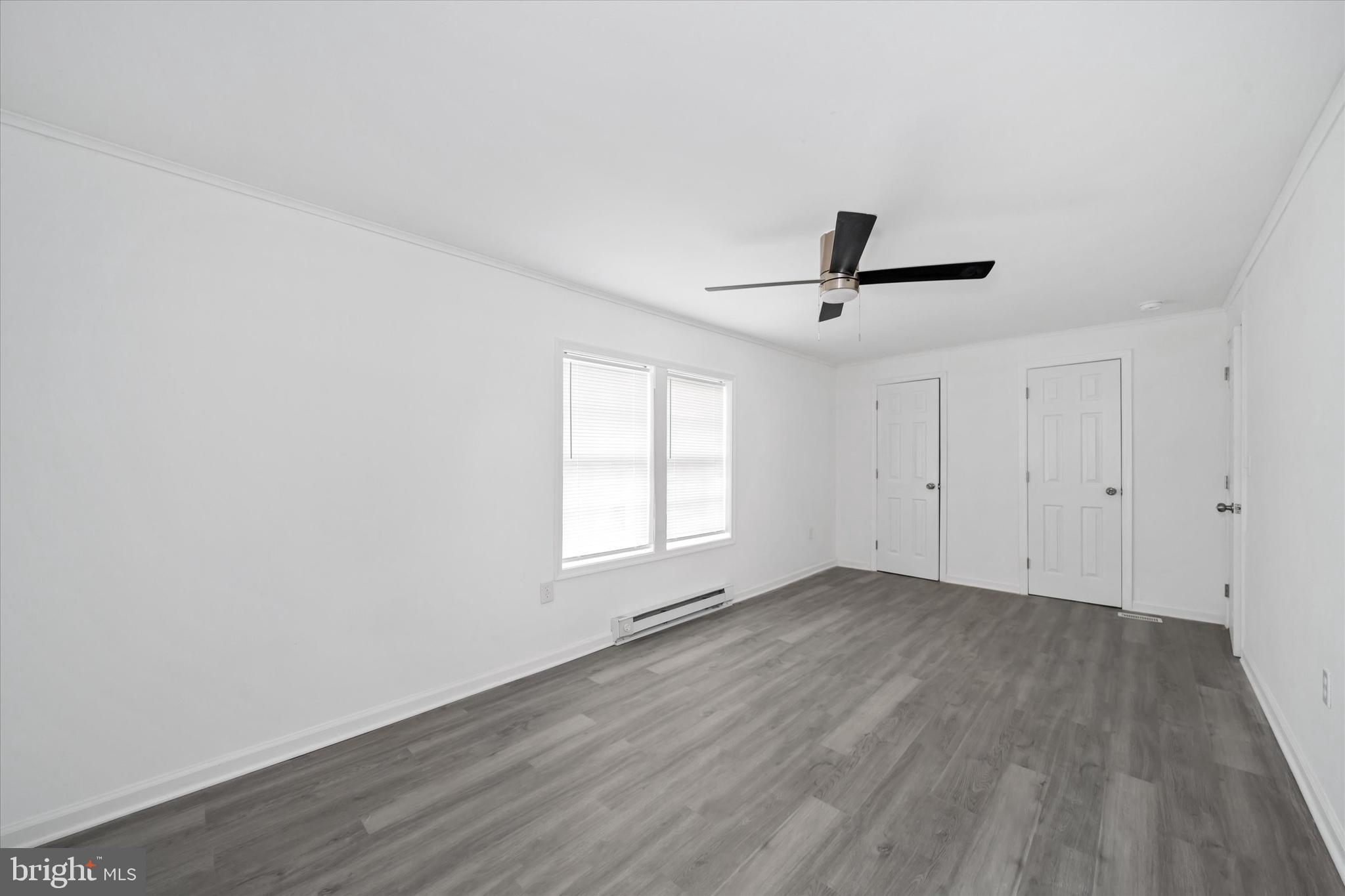 11585 GLEN CIRCLE