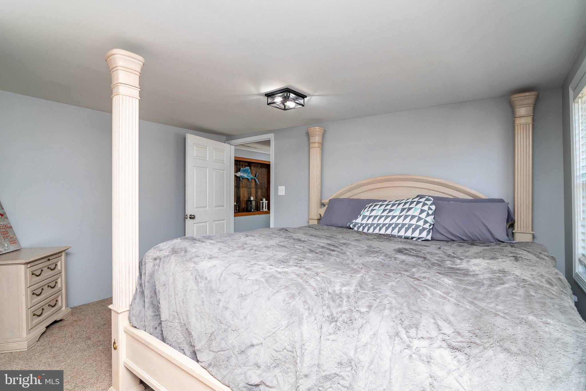 35502 E HARBOR DRIVE