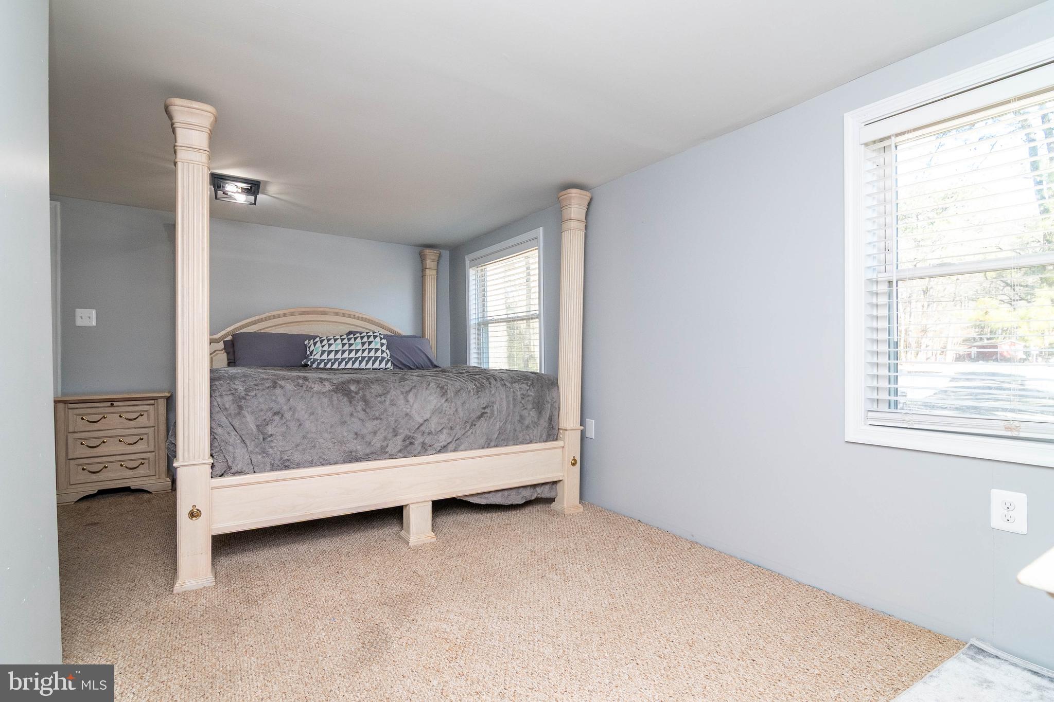 35502 E HARBOR DRIVE