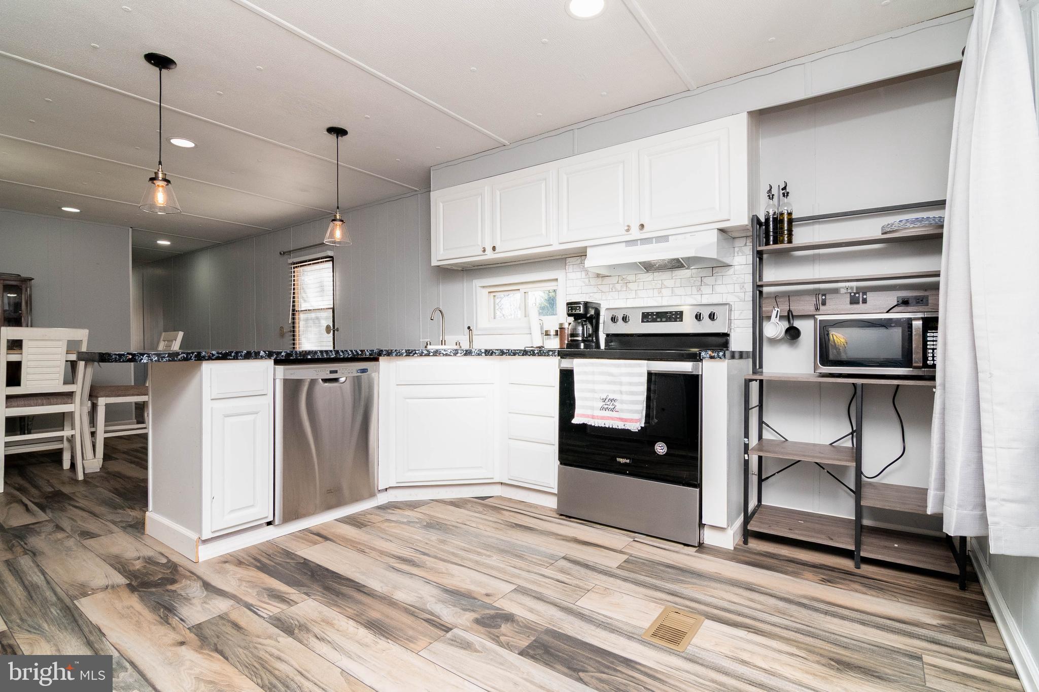 35502 E HARBOR DRIVE