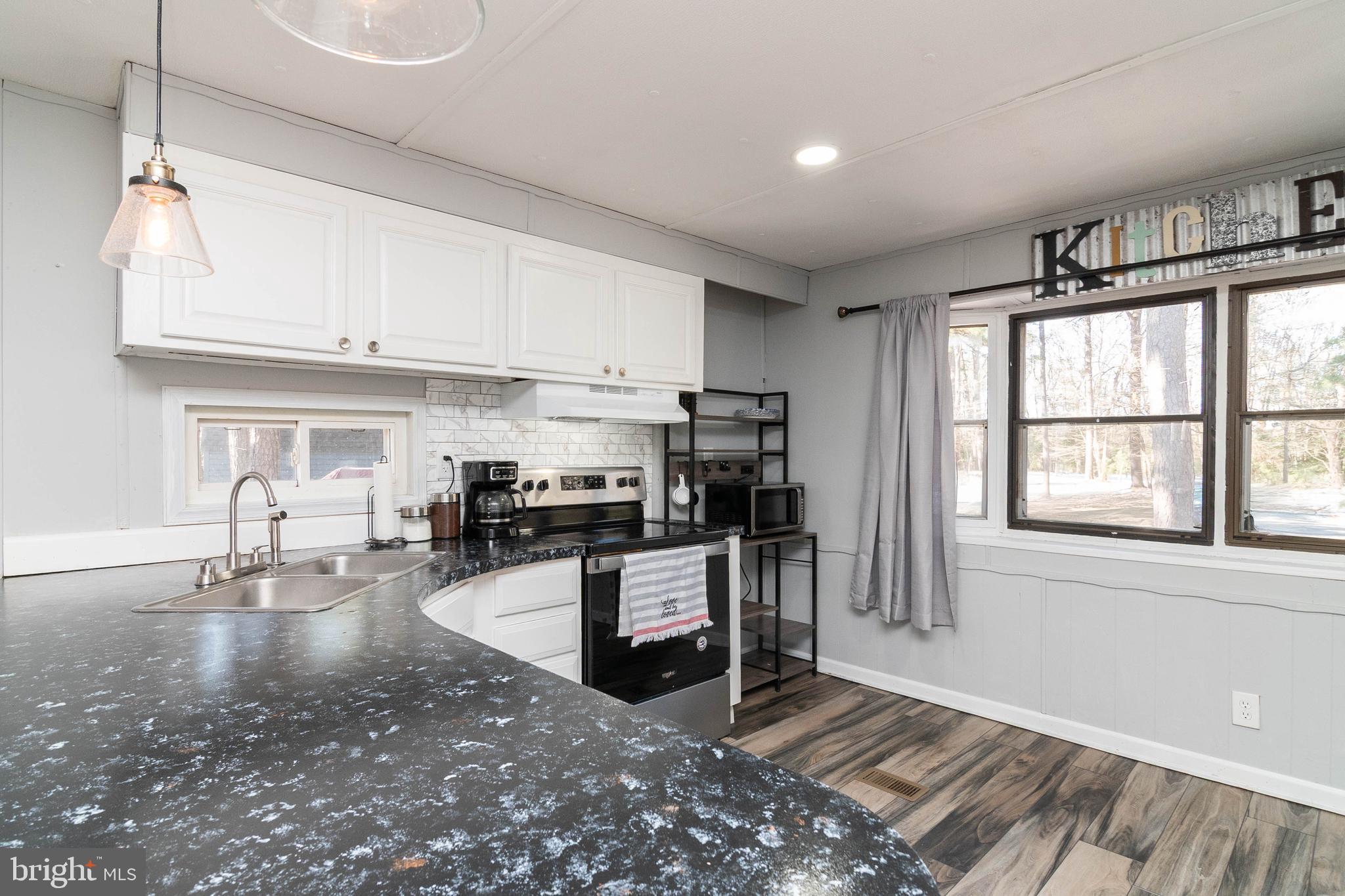 35502 E HARBOR DRIVE