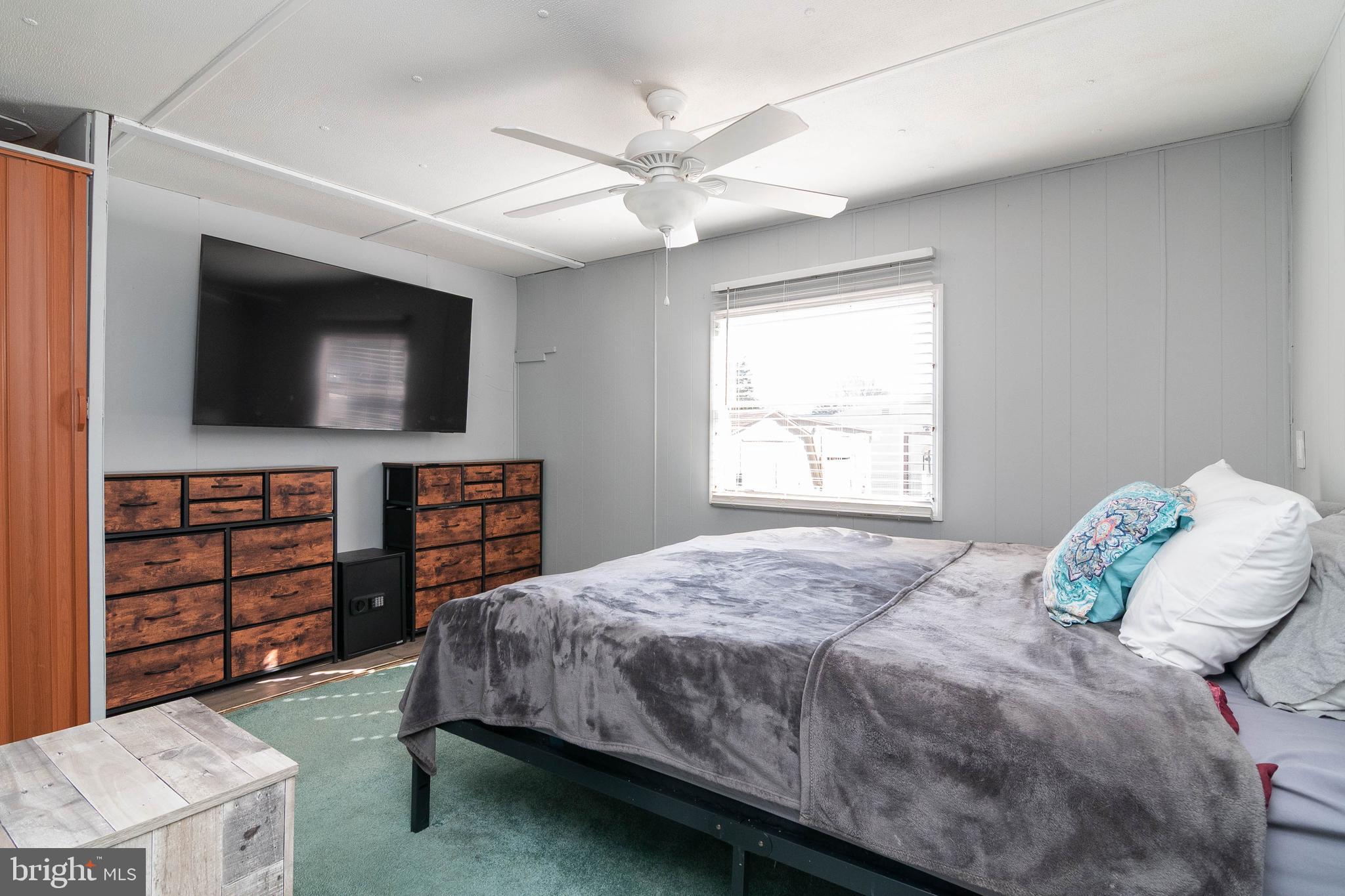 35502 E HARBOR DRIVE