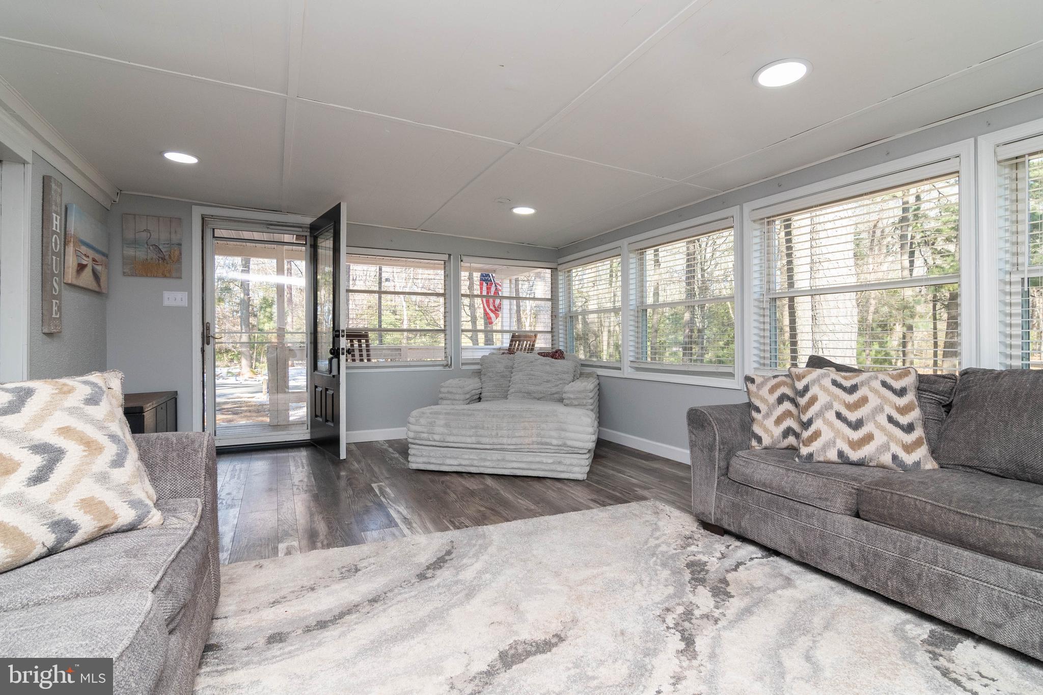 35502 E HARBOR DRIVE