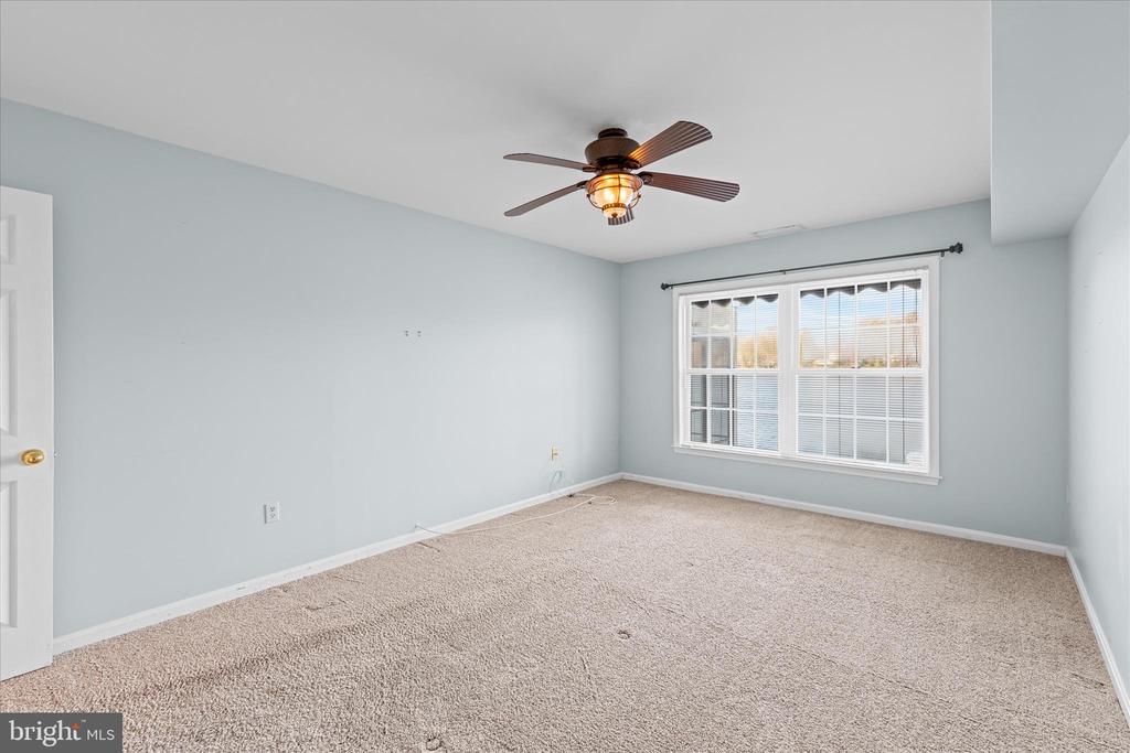 100 MILL POND DRIVE 6