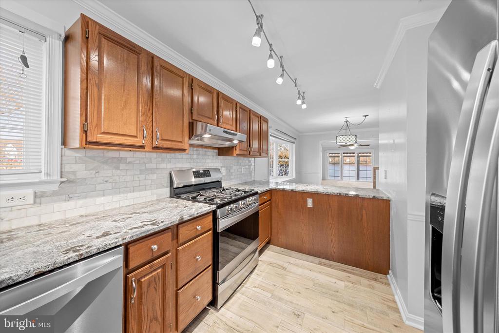 100 MILL POND DRIVE 6