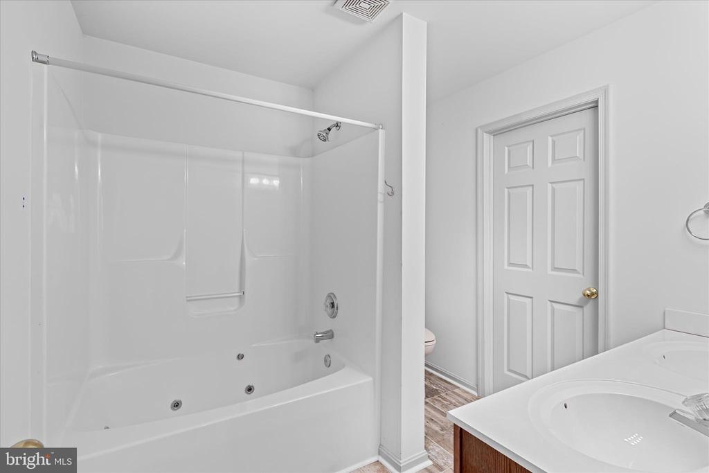 100 MILL POND DRIVE 6