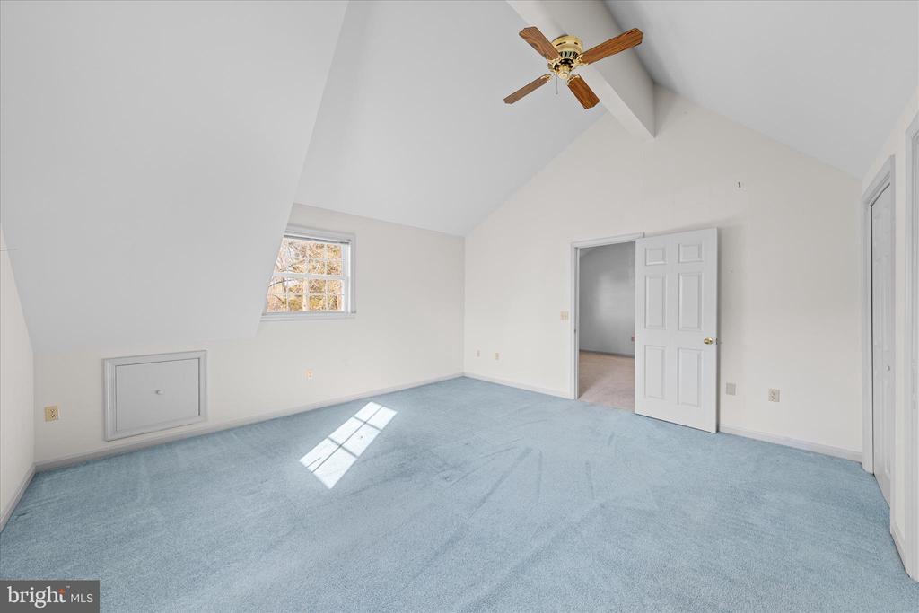 100 MILL POND DRIVE 6
