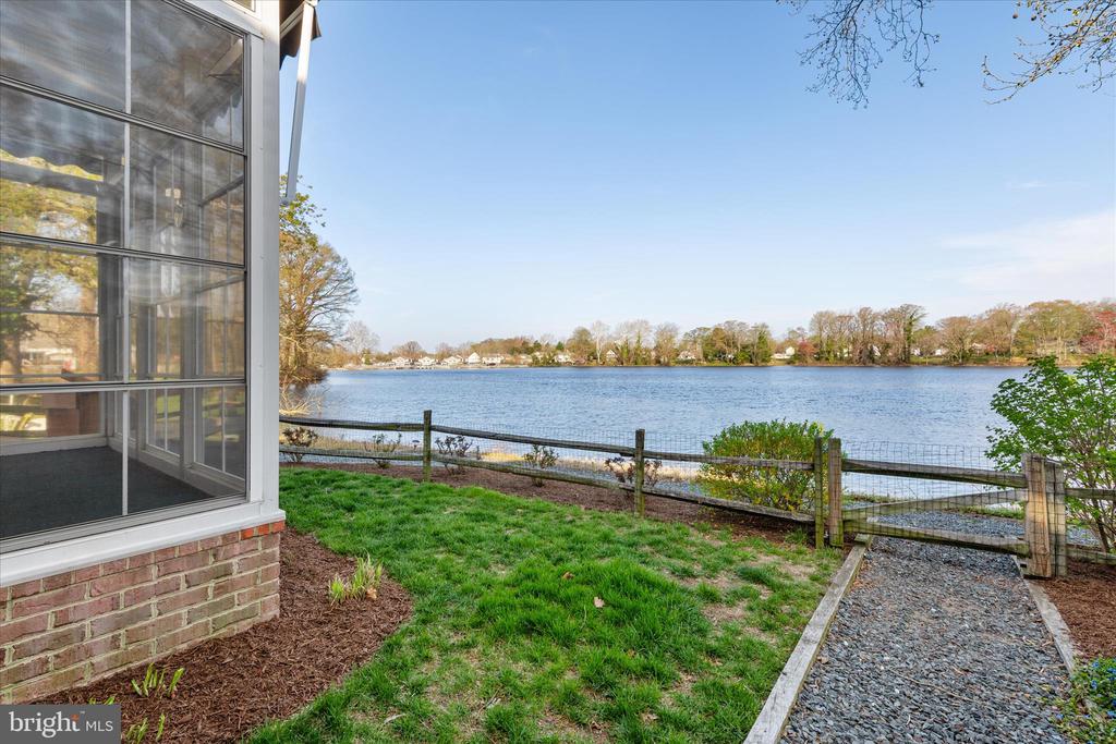 100 MILL POND DRIVE 6