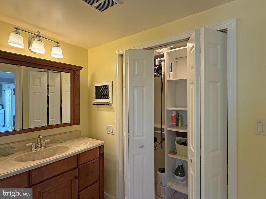 36438 E ESTATE DRIVE Unit: 285