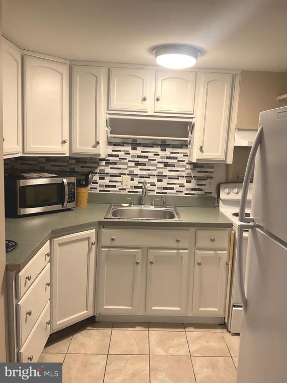 58 MARYLAND AVENUE Unit: 6