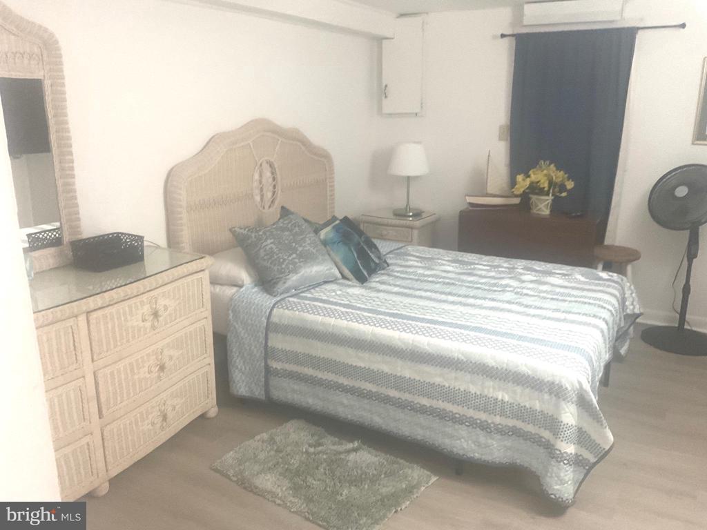 58 MARYLAND AVENUE Unit: 6