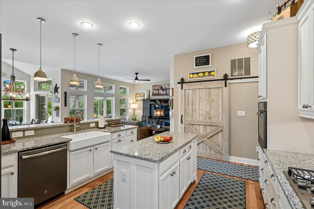 118 OYSTERMAN DRIVE