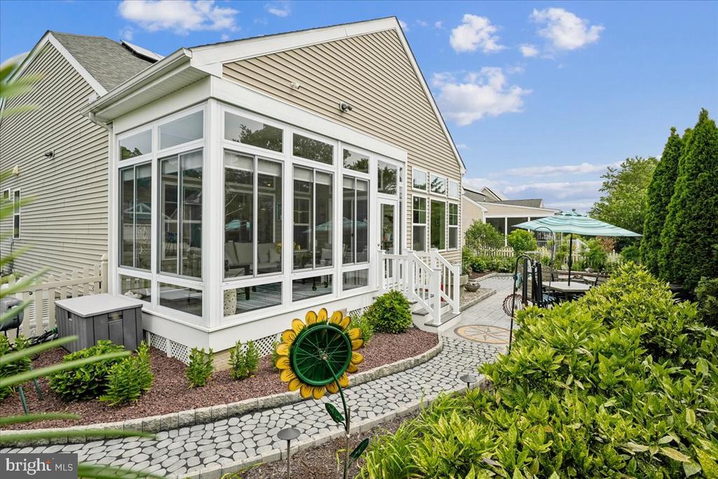 118 OYSTERMAN DRIVE