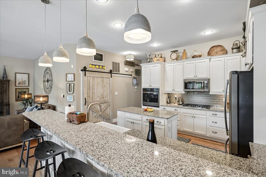 118 OYSTERMAN DRIVE