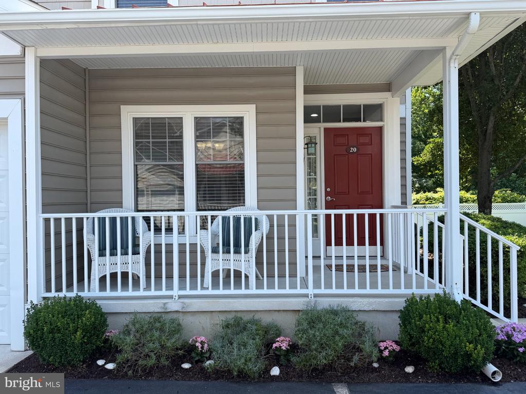 37506 KAITLYN DRIVE Unit: 20