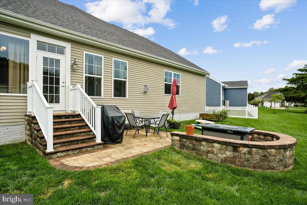 127 Carriage Dr.