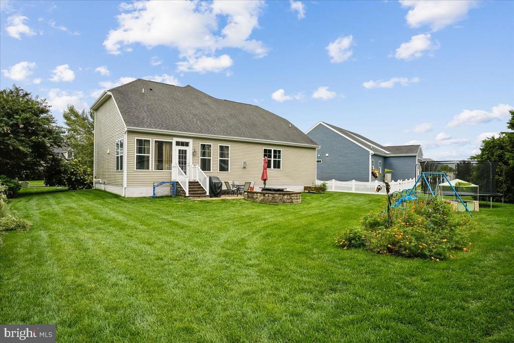 127 Carriage Dr.