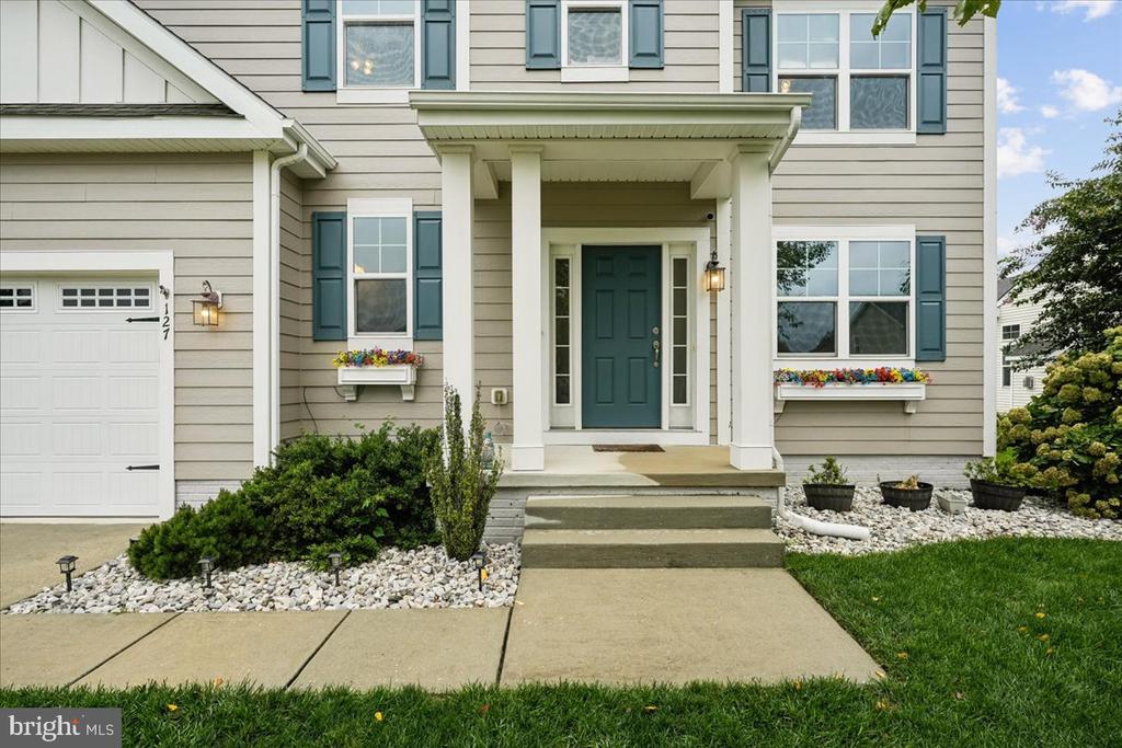 127 Carriage Dr.