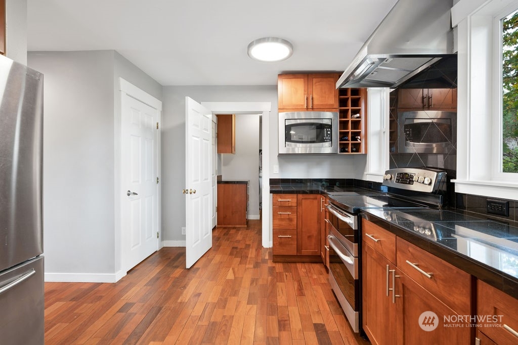 2229 36th Street SE