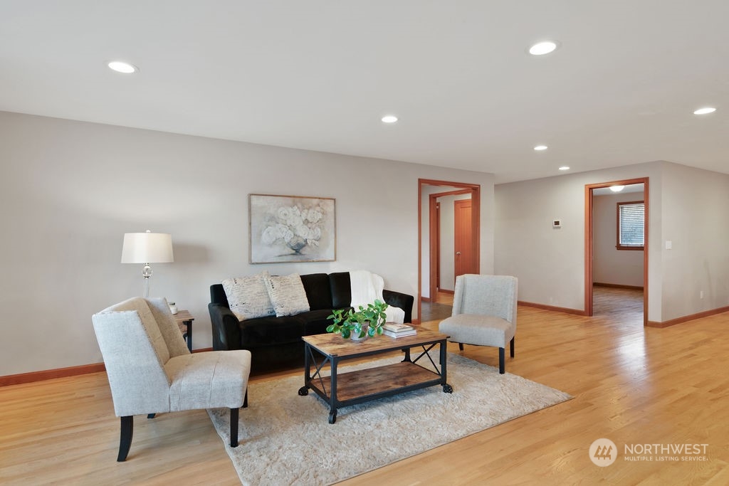 16303 Roosevelt Road