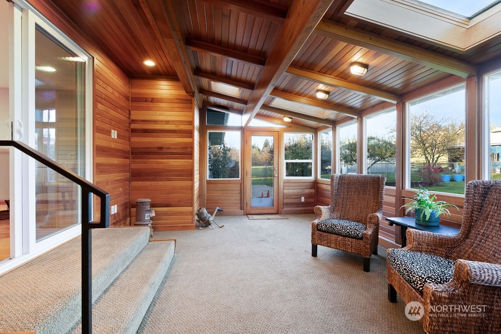 16303 Roosevelt Road