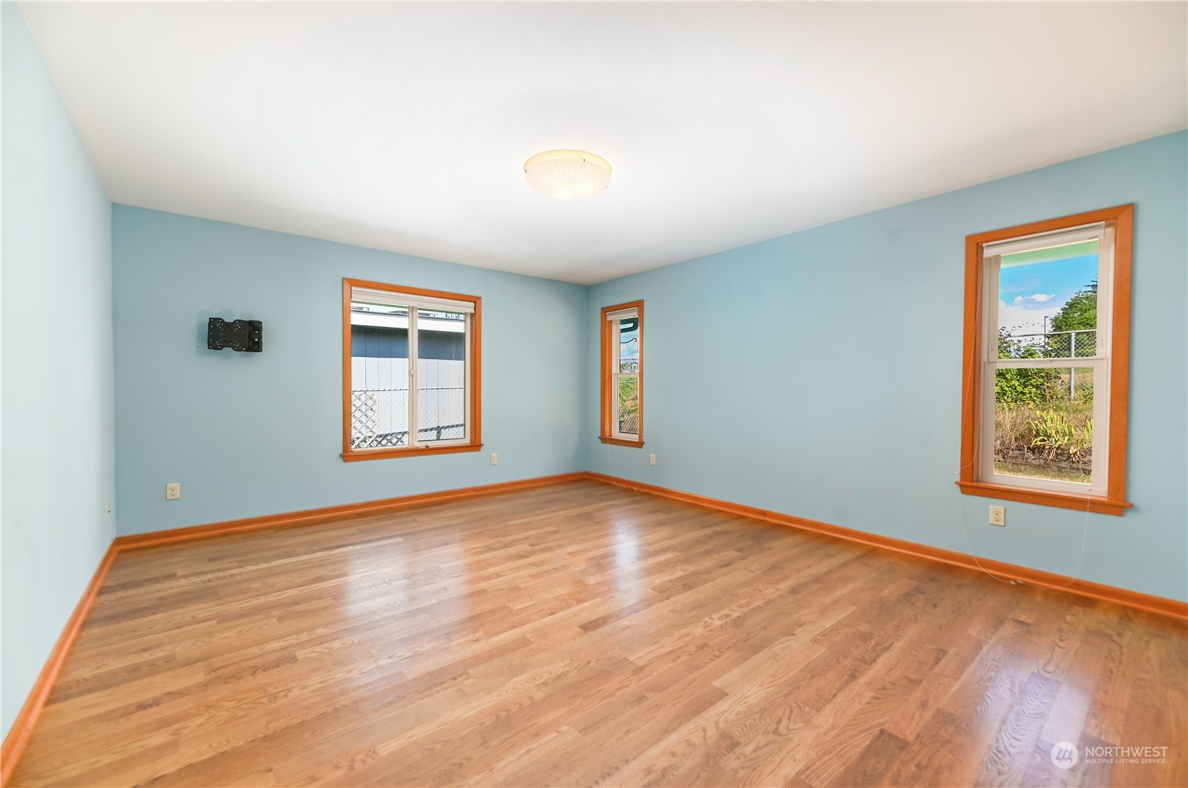 5117 W View Drive