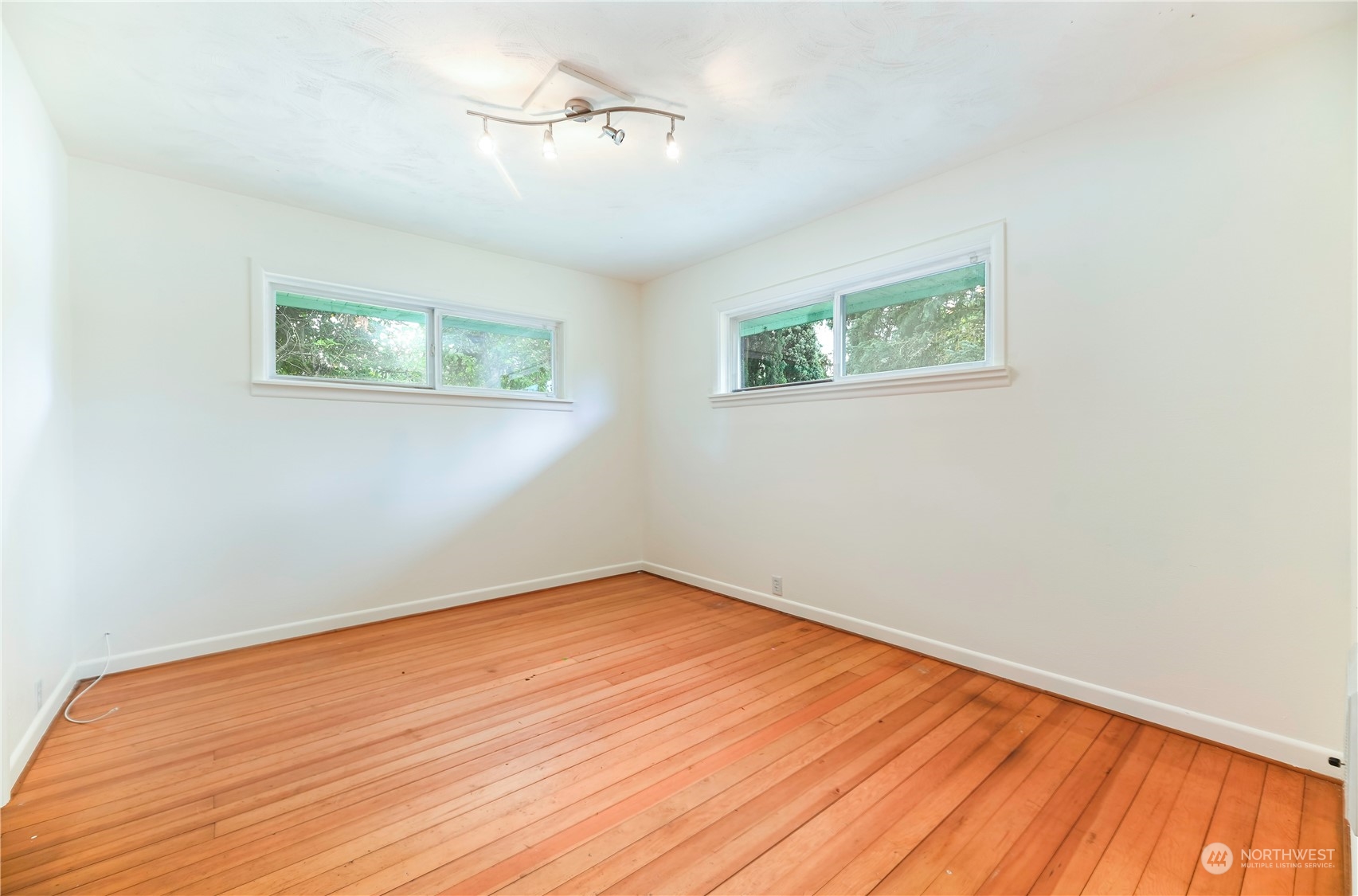 5117 W View Drive