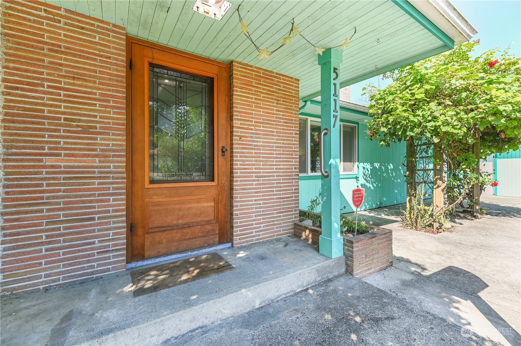 5117 W View Drive