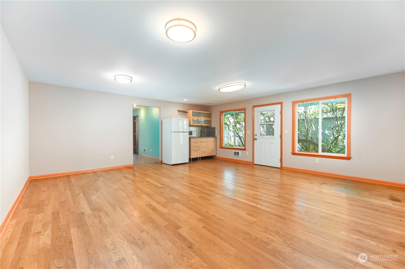 5117 W View Drive