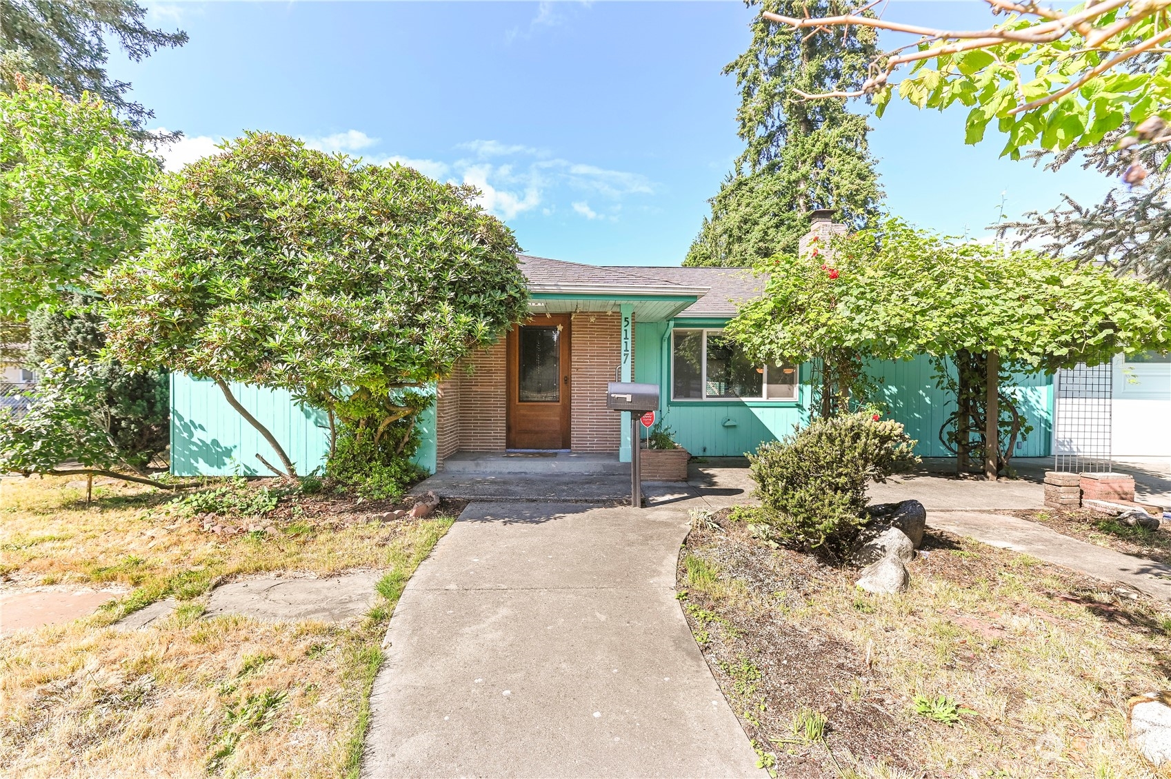 5117 W View Drive