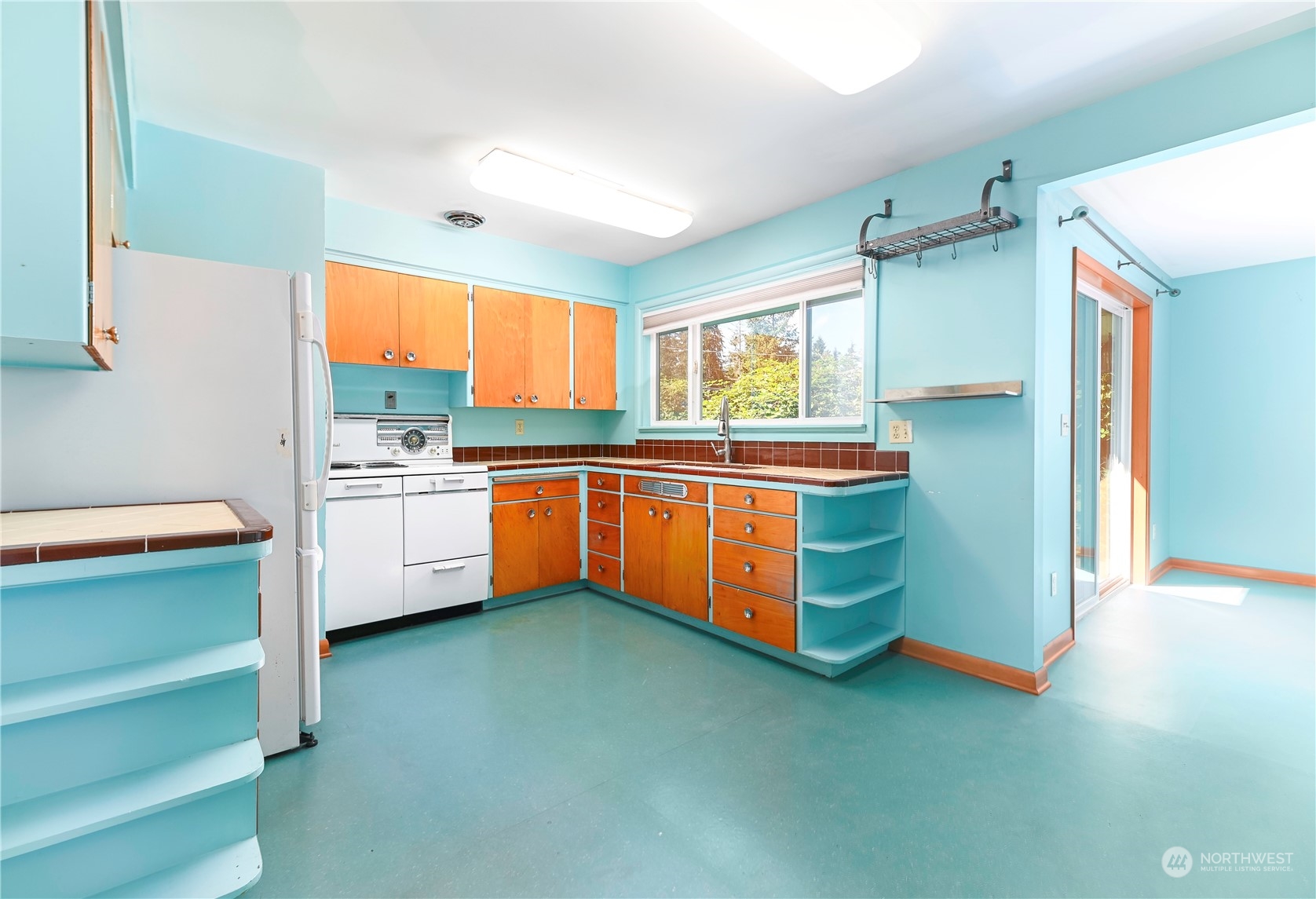 5117 W View Drive