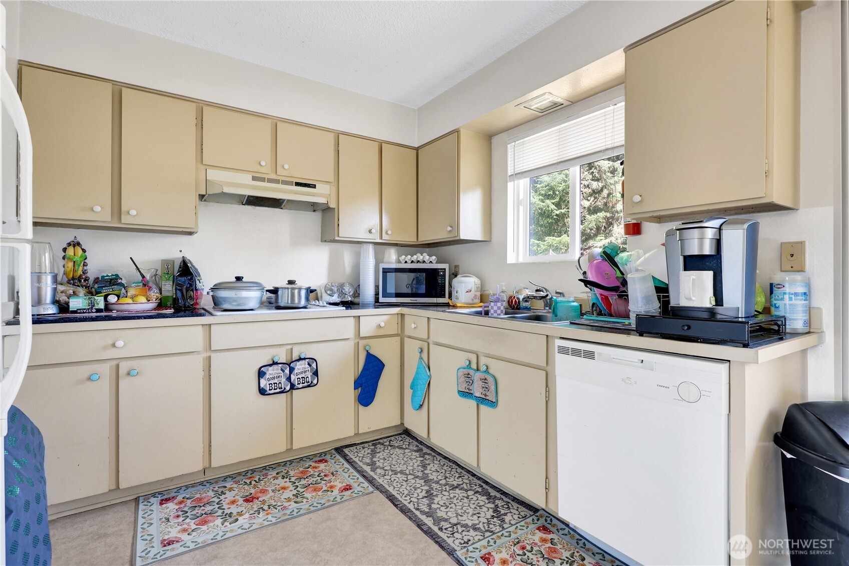 209 76th Street SE