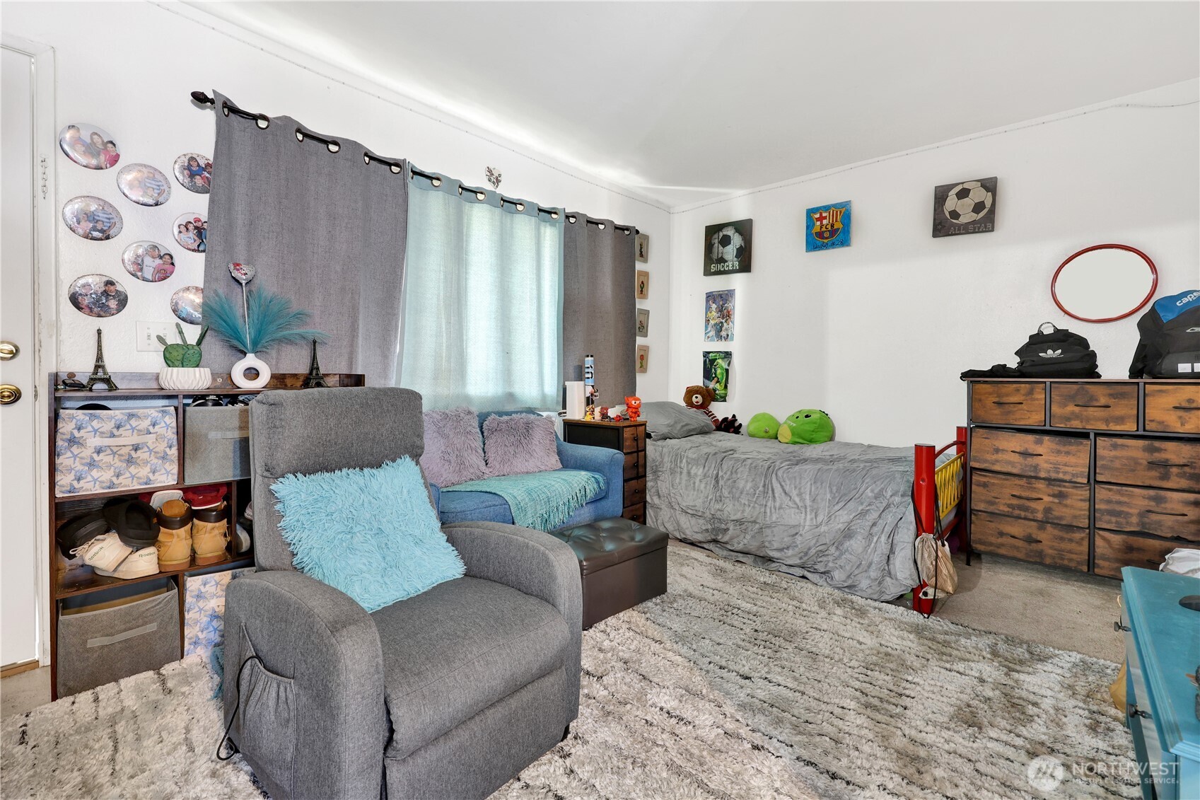 209 76th Street SE