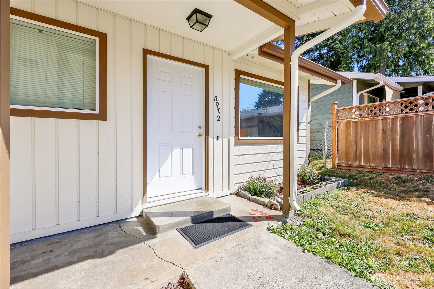 209 76th Street SE