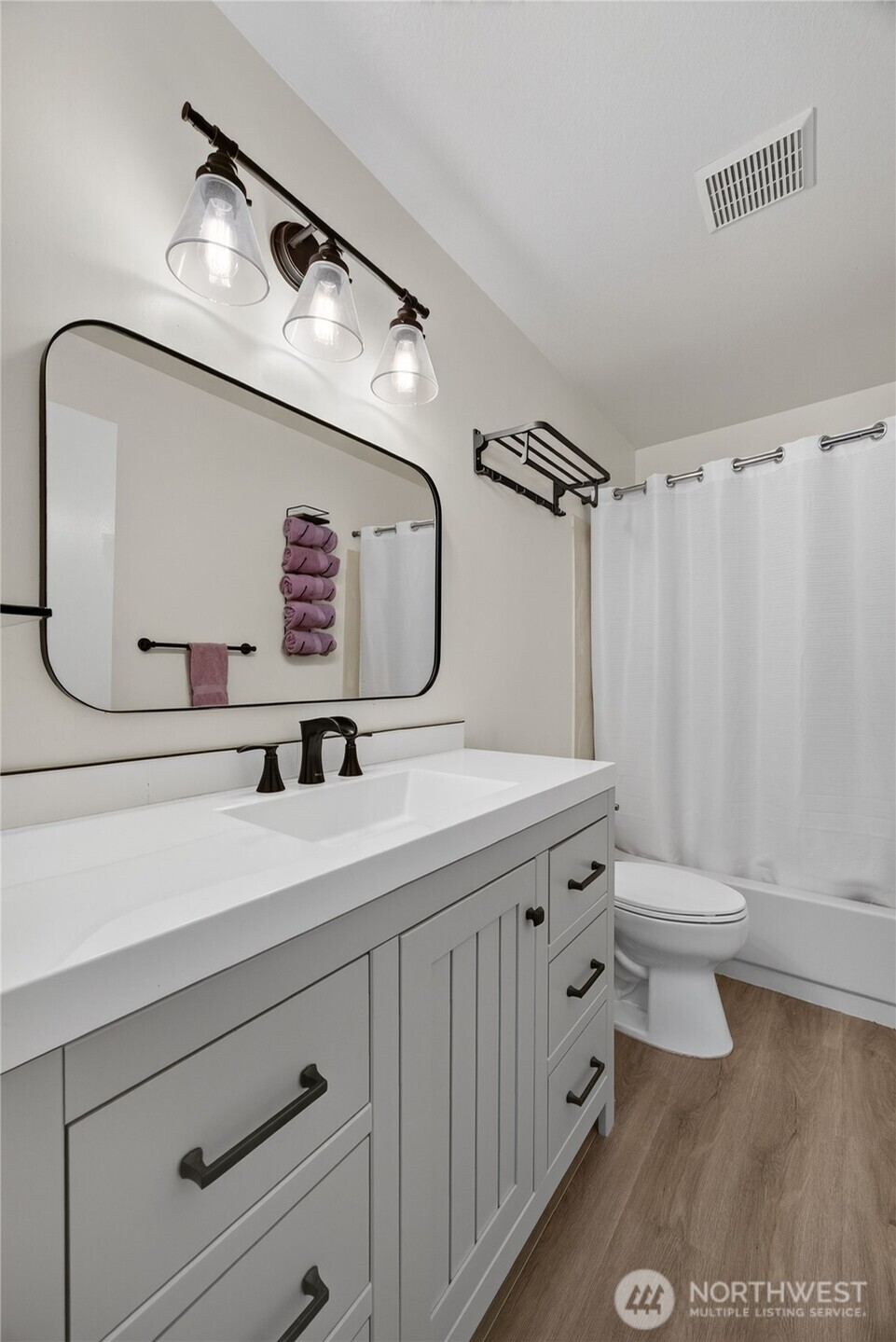 101 Pine Avenue Unit: 103