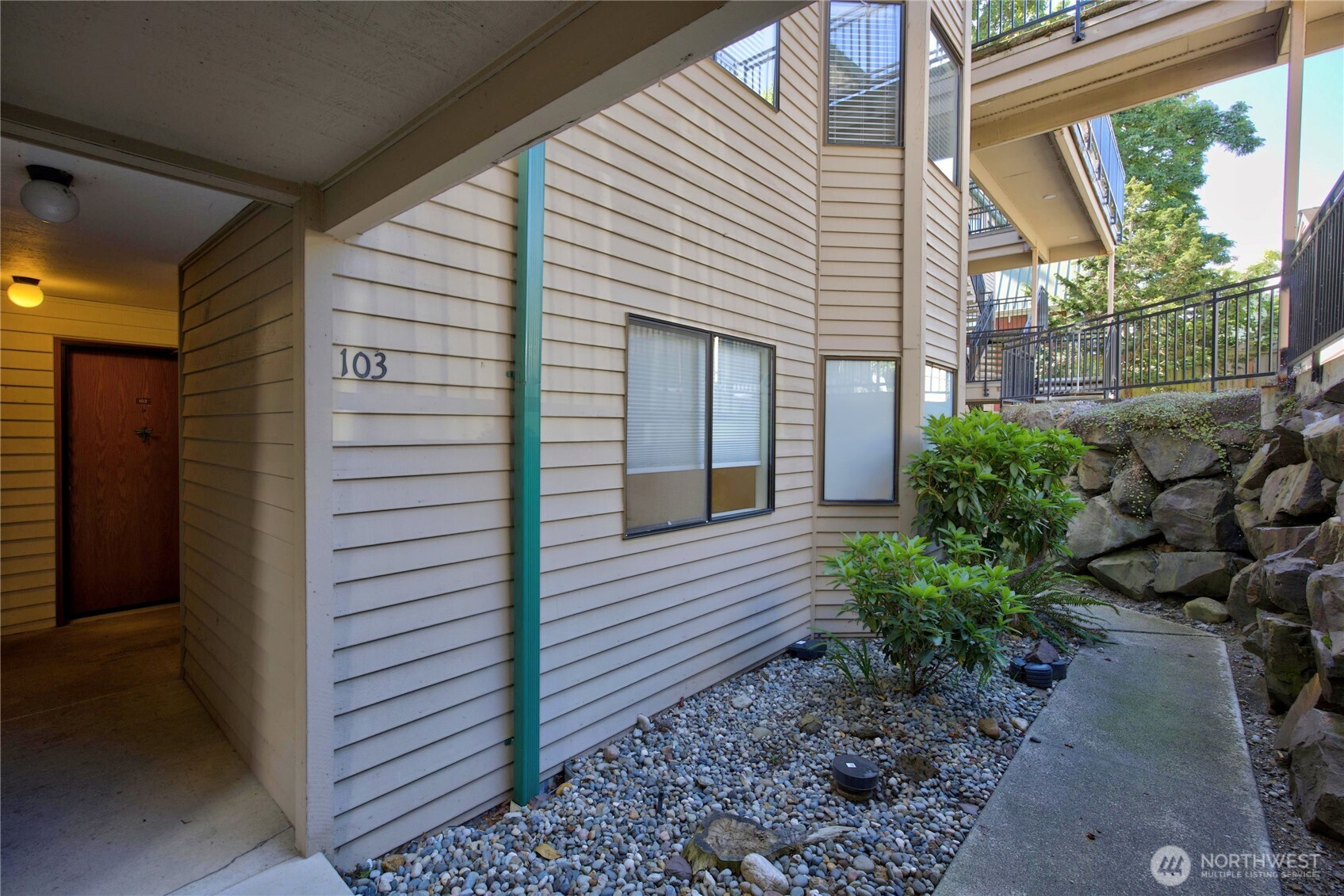 101 Pine Avenue Unit: 103