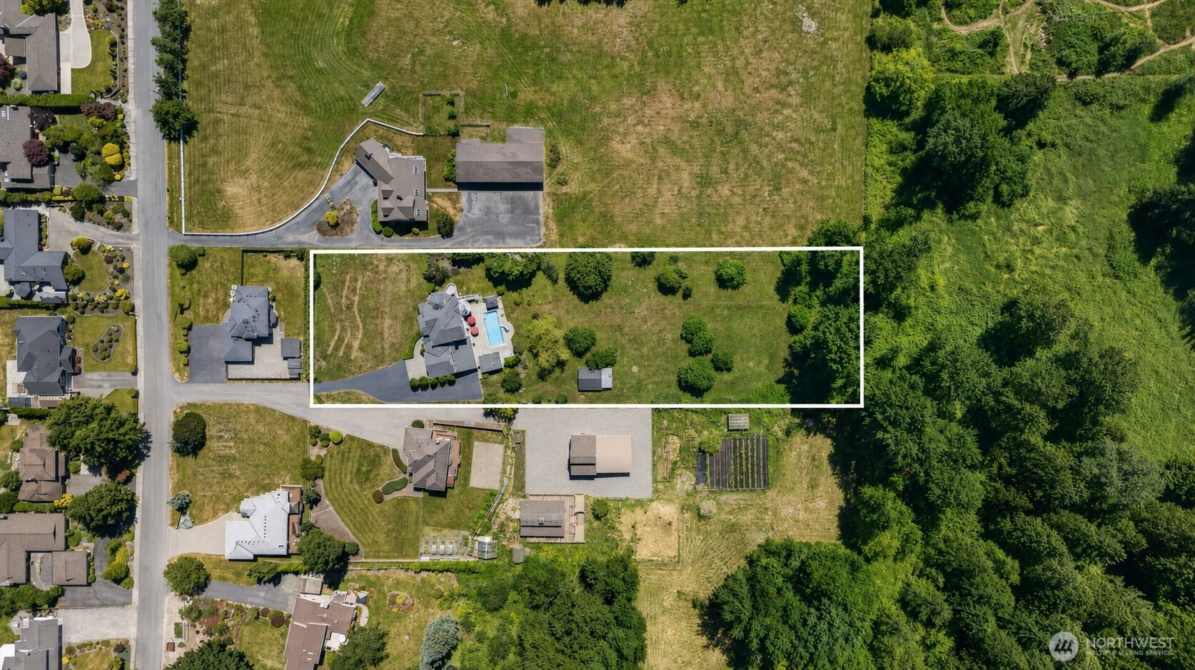 5822 Northridge Drive