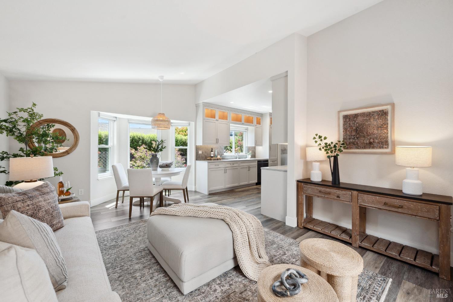 50 Bedford Cove