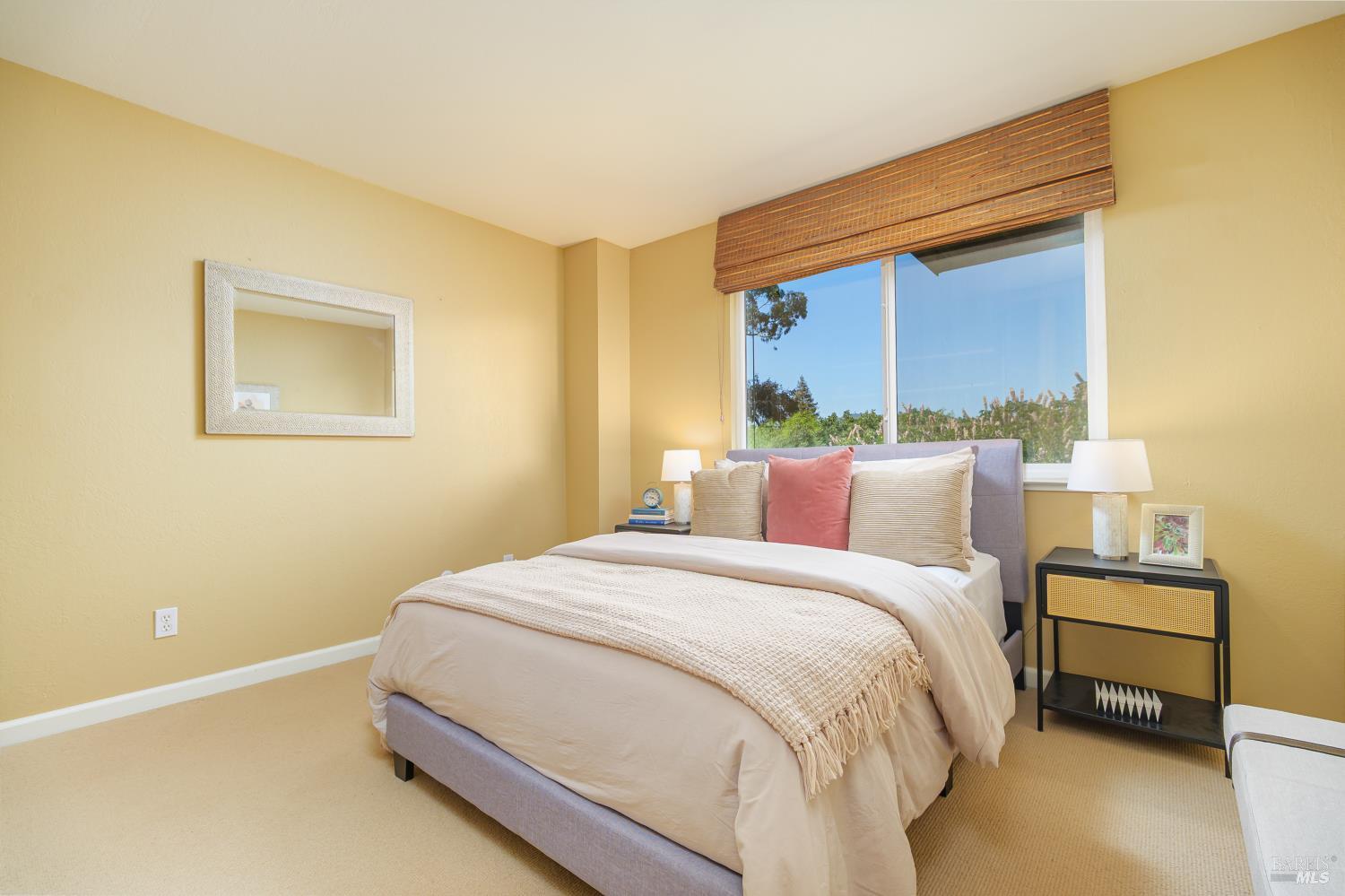 132 Tiburon Boulevard