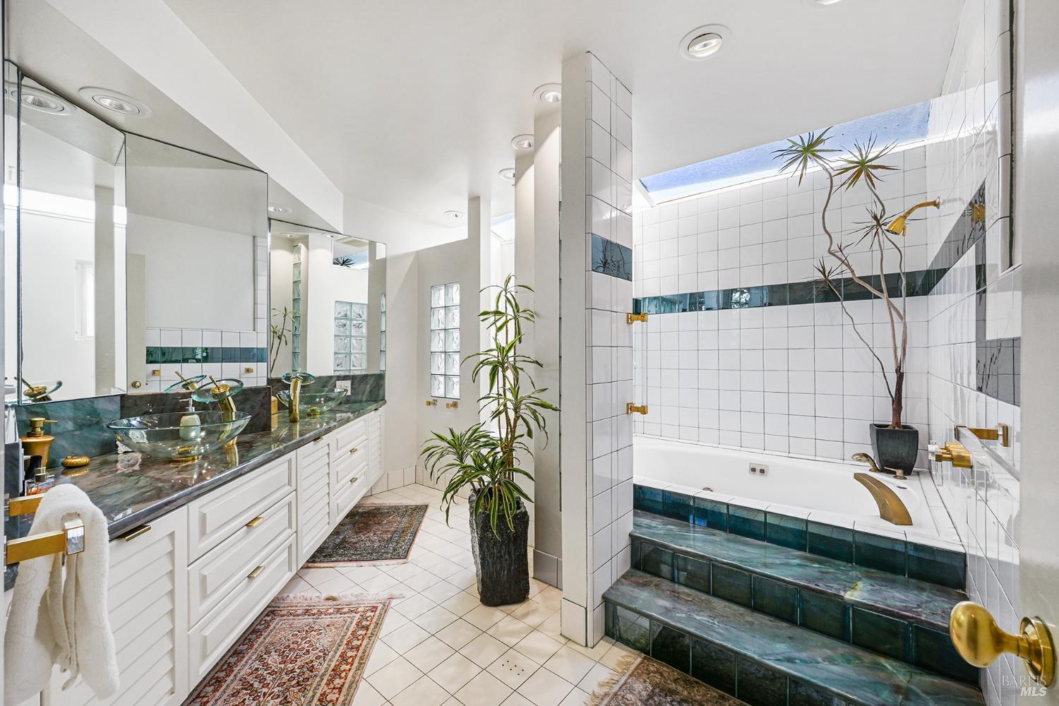 15 Sorrento Way